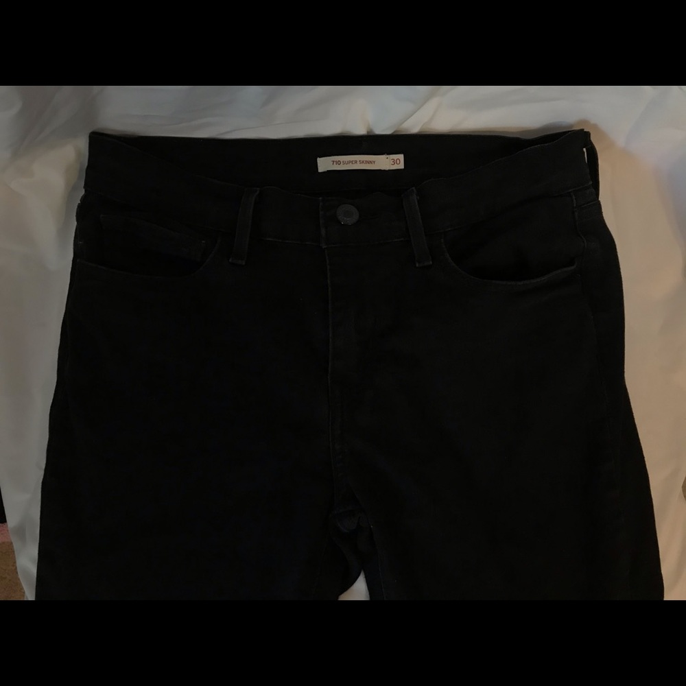 Black authentic LEVI jeans